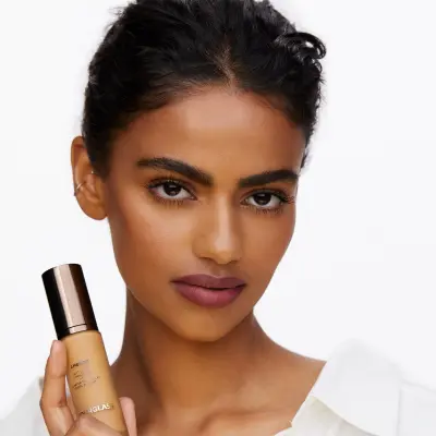 Ambient Soft Glow Foundation Hourglass — detalhe 6
