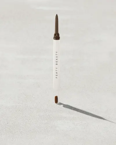 Brow MVP Ultra Fine Brow Pencil & Styler Fenty Beauty — textura e acabamento
