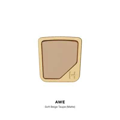 Curator Eyeshadow Refill Hourglass — textura e acabamento