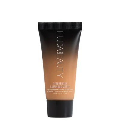 #FauxFilter Luminous Matte Foundation Mini Huda Beauty — textura e acabamento