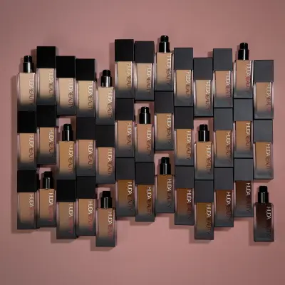 #FauxFilter Luminous Matte Foundation Huda Beauty — detalhe 4