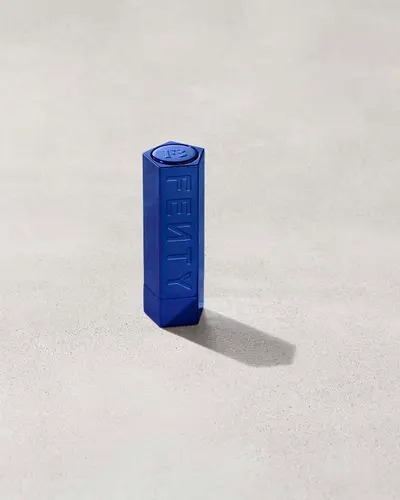 Fenty Icon The Case Semi-Matte Refillable Lipstick Fenty Beauty — textura e acabamento