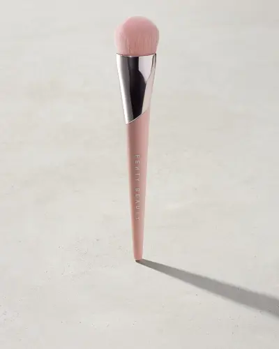 Full-Bodied Foundation Brush 110 — detalhe 47