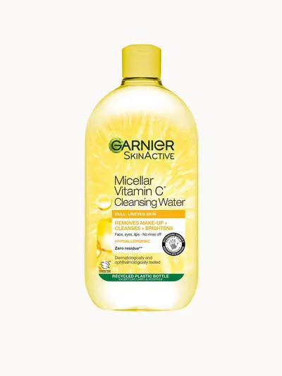 Garnier Micellar Vitamin C Water, Gentle face Cleanser & Makeup Remover, Brightening Formula, 700ml Garnier — textura e acabamento