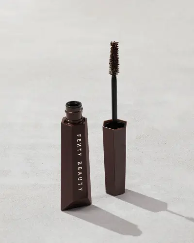 Hella Thicc Volumizing Mascara Fenty Beauty — textura e acabamento