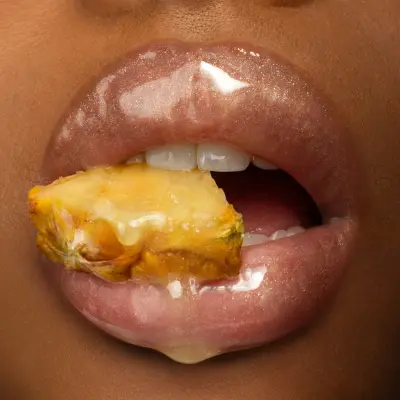 Honey Infused Lip Oil - Limited Edition Gisou — detalhe 4