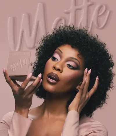 Matte Obsessions Eyeshadow Palette Huda Beauty — detalhe 4