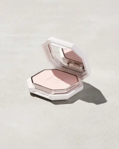 Pro Filt'r Soft Matte Powder Foundation Fenty Beauty — detalhe 3