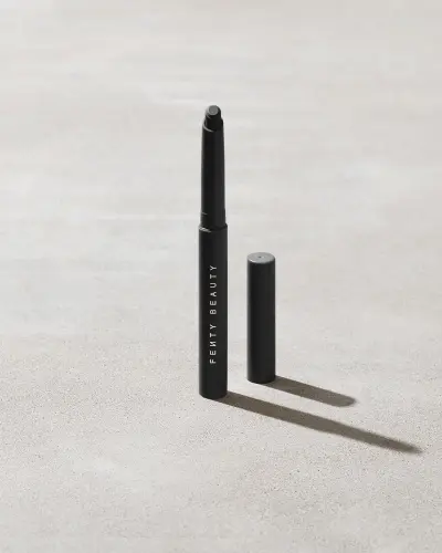 Shadowstix Longwear Eyeshadow Stick Fenty Beauty — textura e acabamento