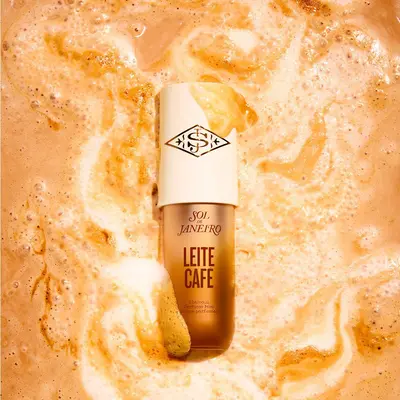 Sol de Janeiro Leite Café Spray corporal Sol de Janeiro — textura e acabamento