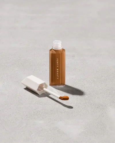 We're Even Hydrating Longwear Concealer Fenty Beauty — detalhe 8