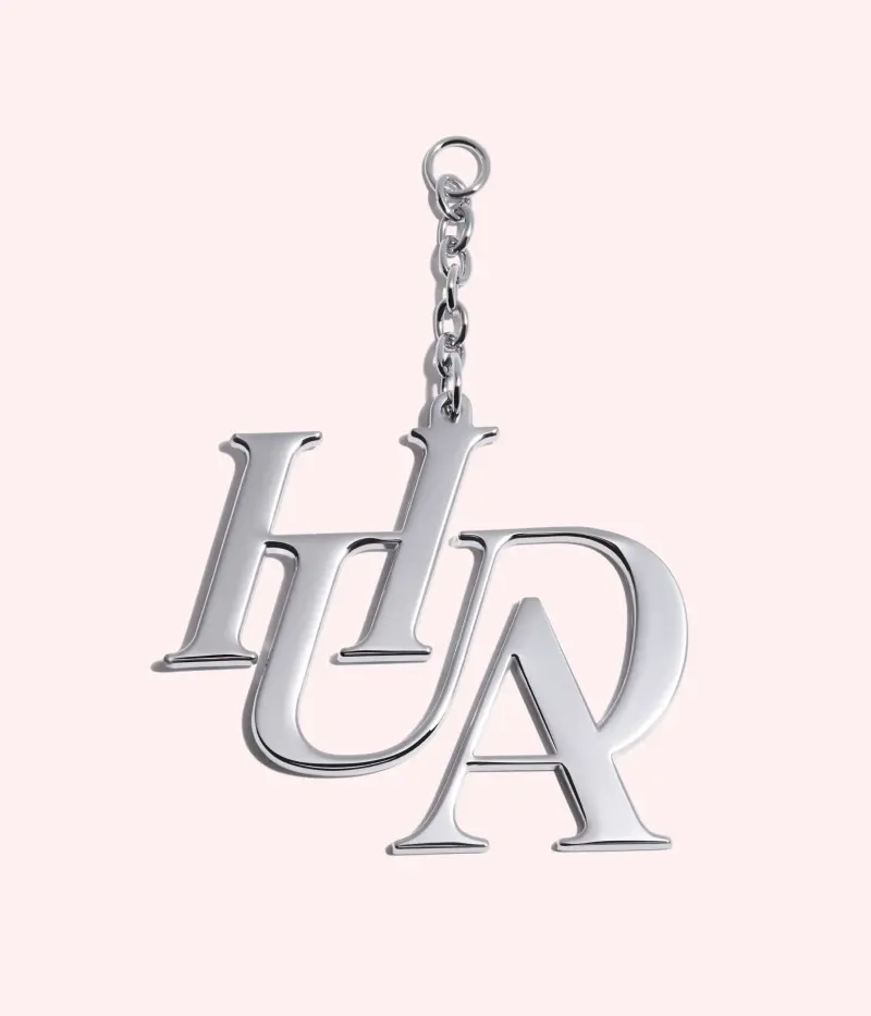 Huda Beauty Key Charms Huda Beauty — embalagem e produto