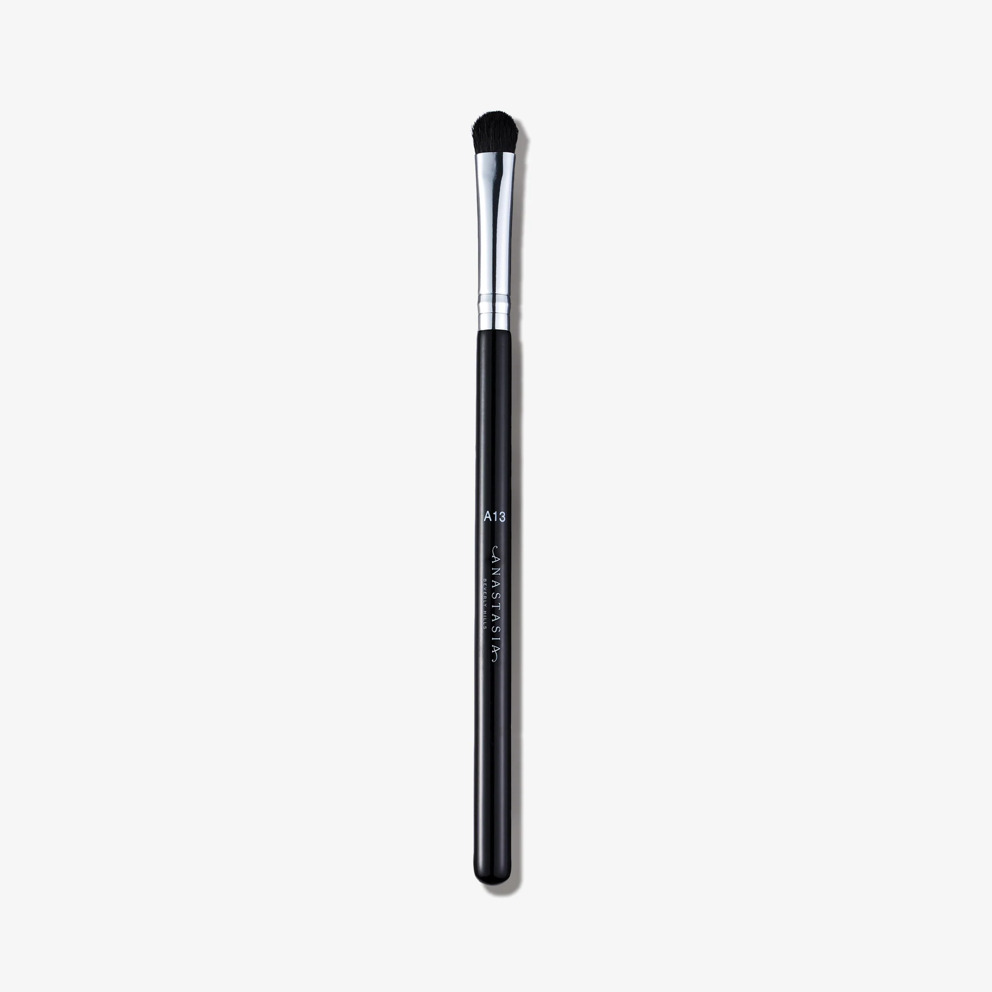 A13 Pro Brush - Medium Shader Brush Anastasia Beverly Hills — textura e acabamento