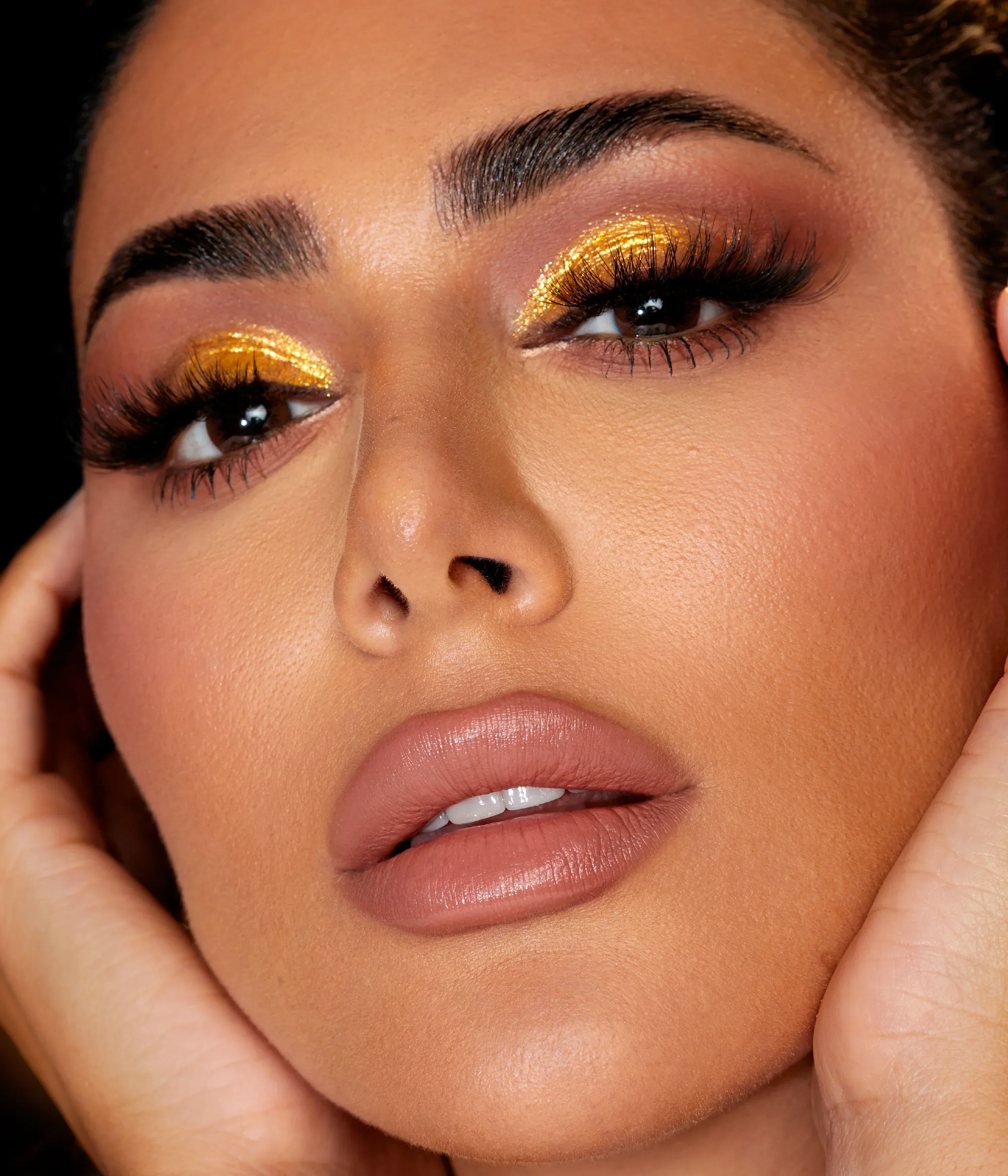 Empowered Eyeshadow Palette Huda Beauty — detalhe 3