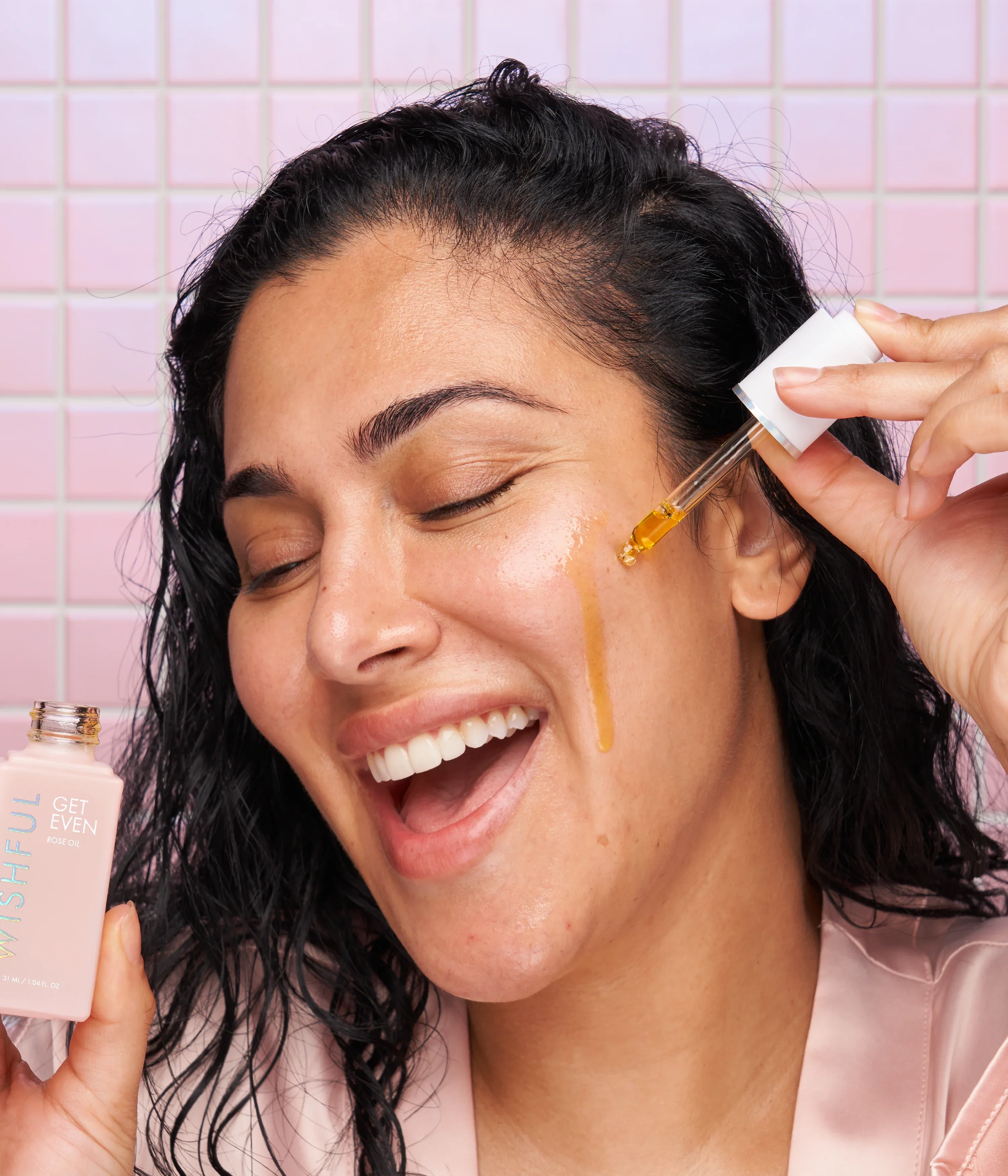Get Even Rose Oil Huda Beauty — detalhe 4