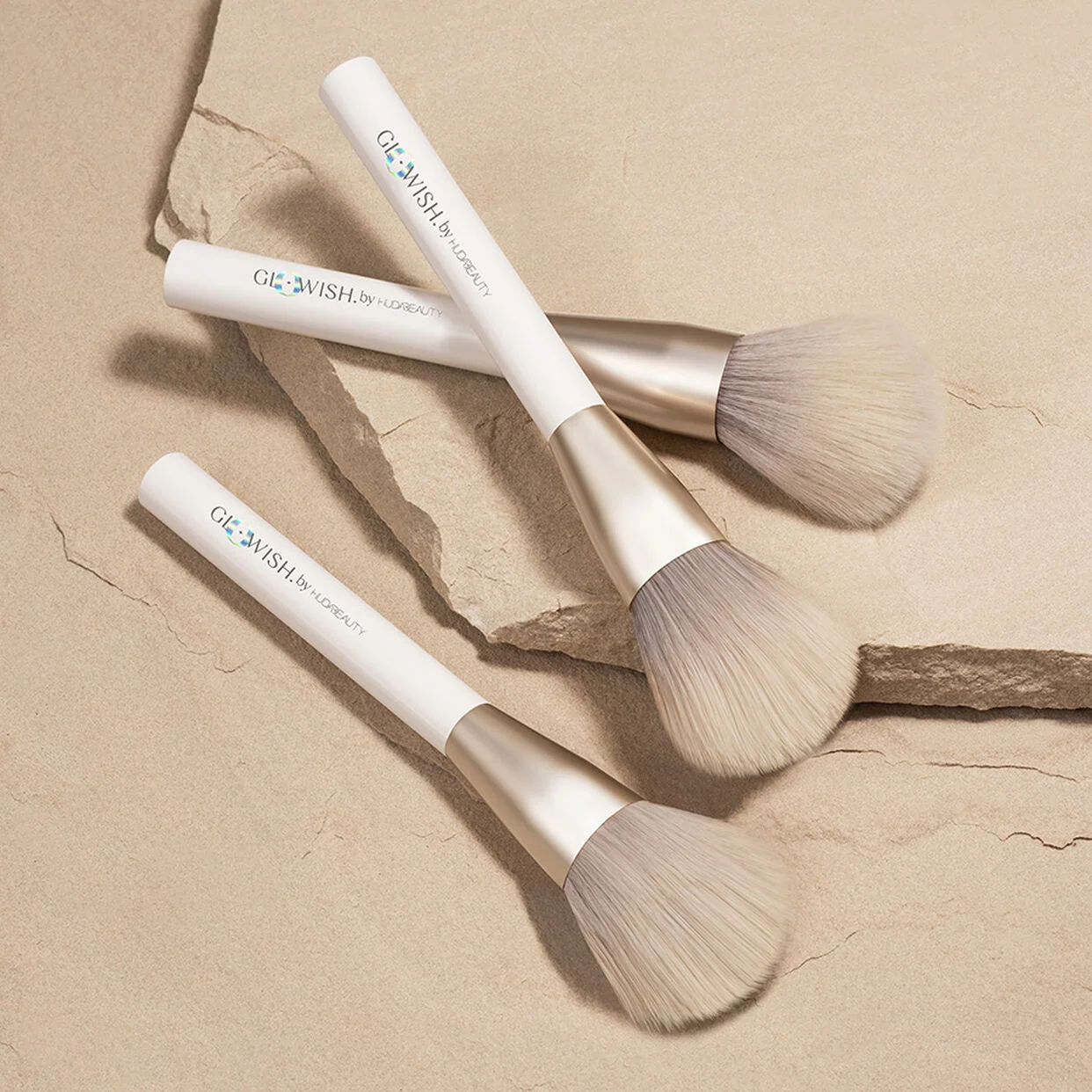 GloWish All Over Face Powder Brush Huda Beauty — detalhe 3