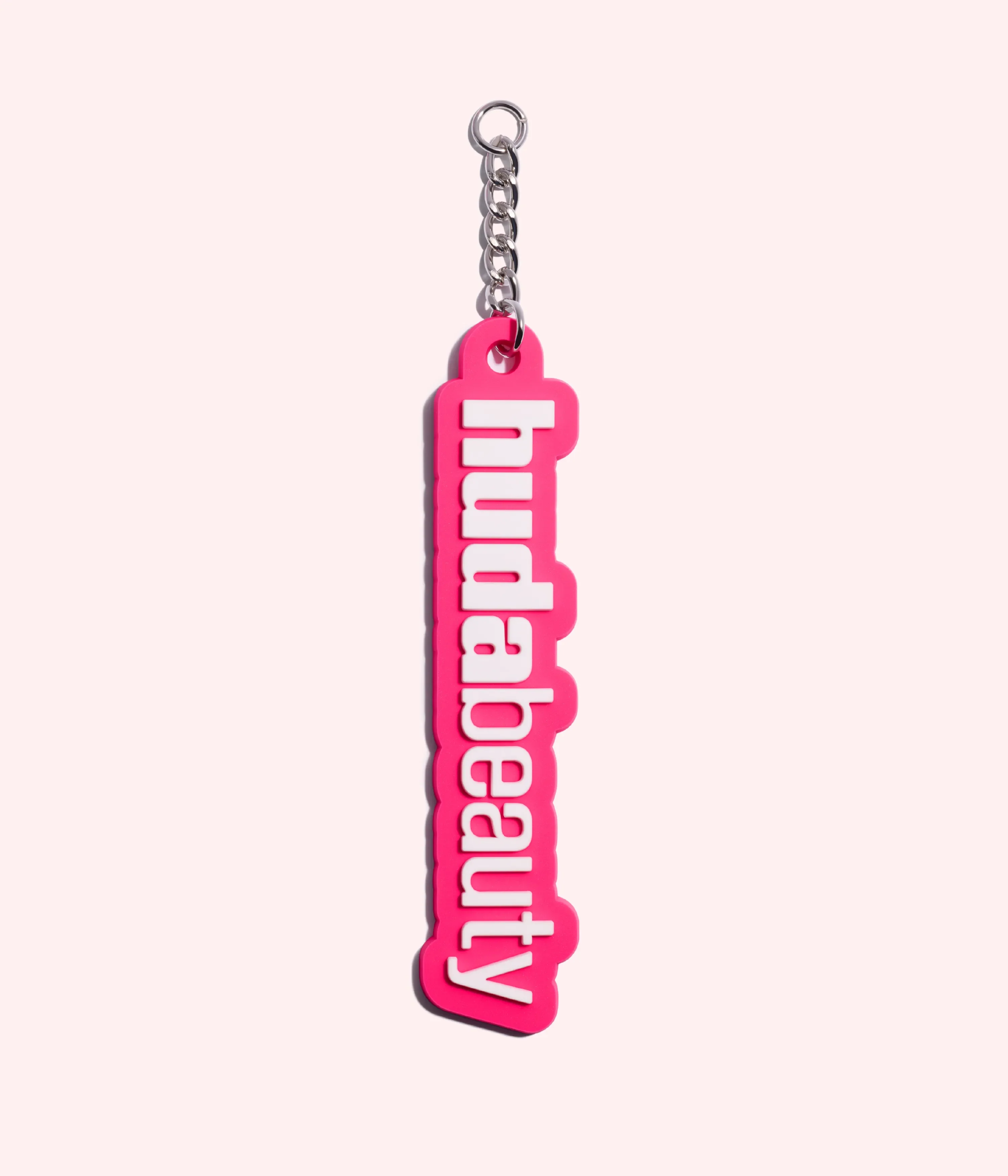 Huda Beauty Key Charms Huda Beauty — textura e acabamento