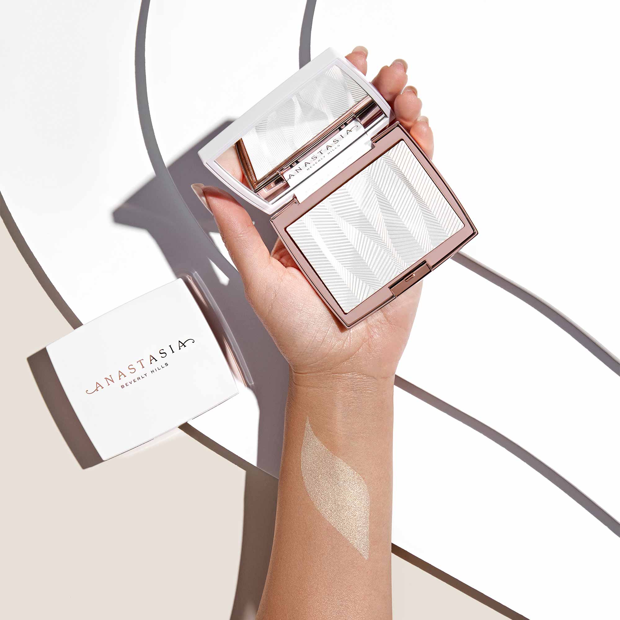 Iced Out Highlighter Anastasia Beverly Hills — detalhe 6