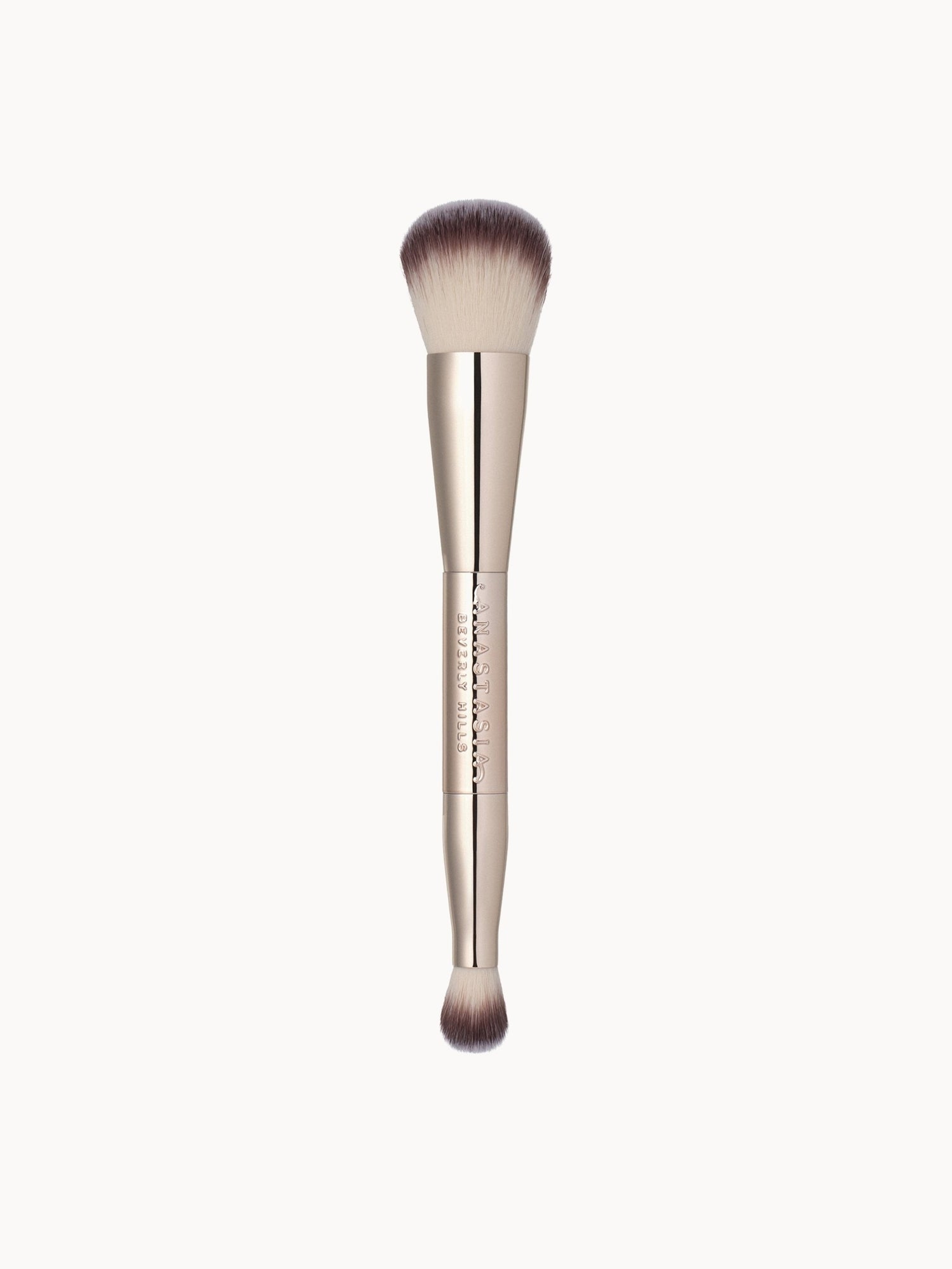 Impeccable Foundation & Face Brush Anastasia Beverly Hills — textura e acabamento