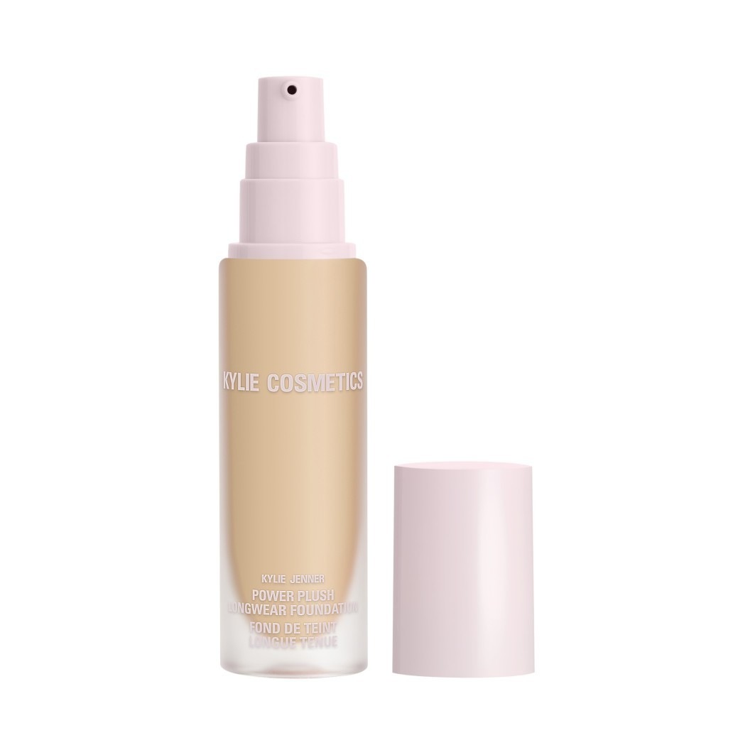 KYLIE COSMETICS Power Plush Longwear Kylie Cosmetics — textura e acabamento