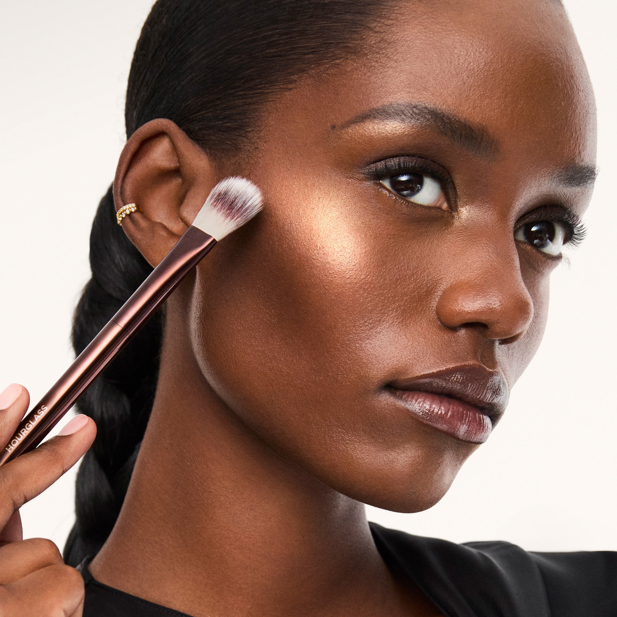No. 16 Highlighter Brush Hourglass — detalhe 3