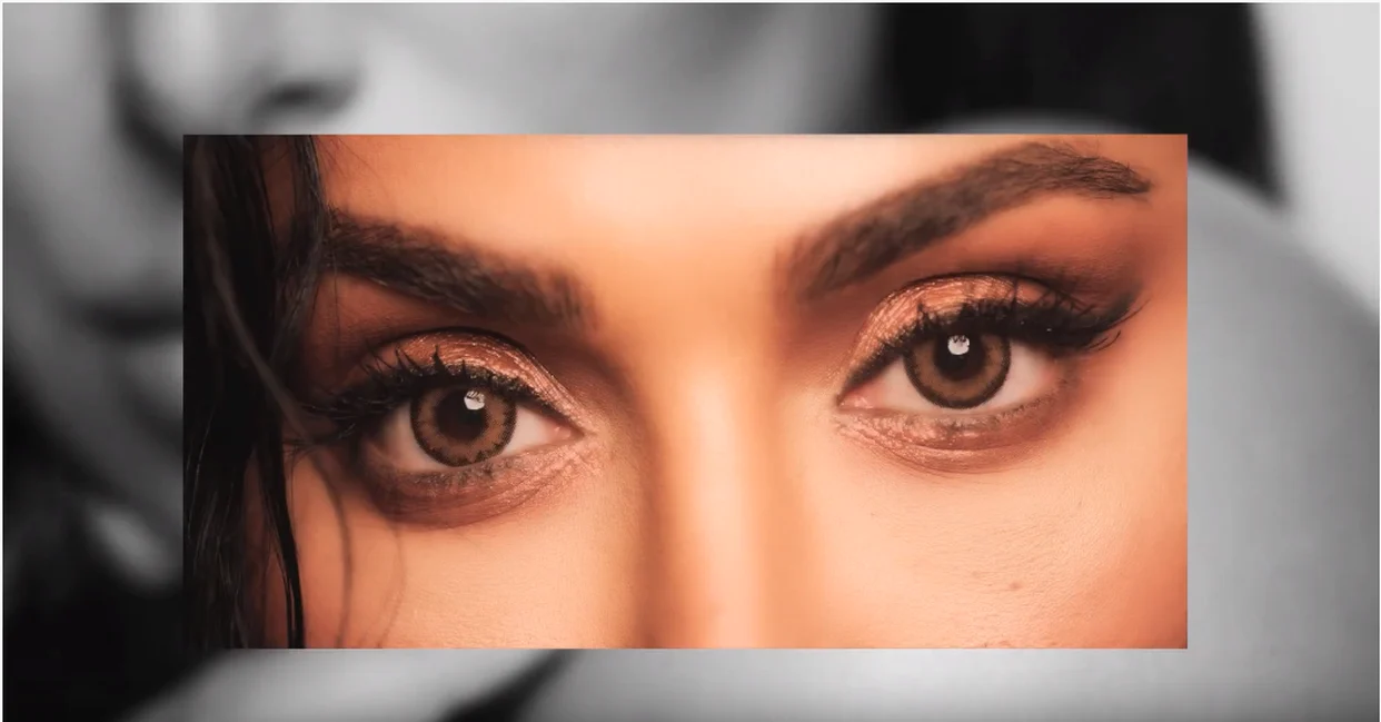 NUDE Obsessions Eyeshadow Palette Huda Beauty — detalhe 4