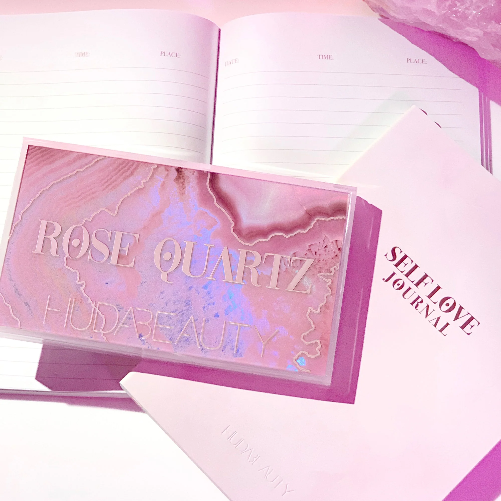 Rose Quartz Self-Love Journal Huda Beauty — detalhe 3