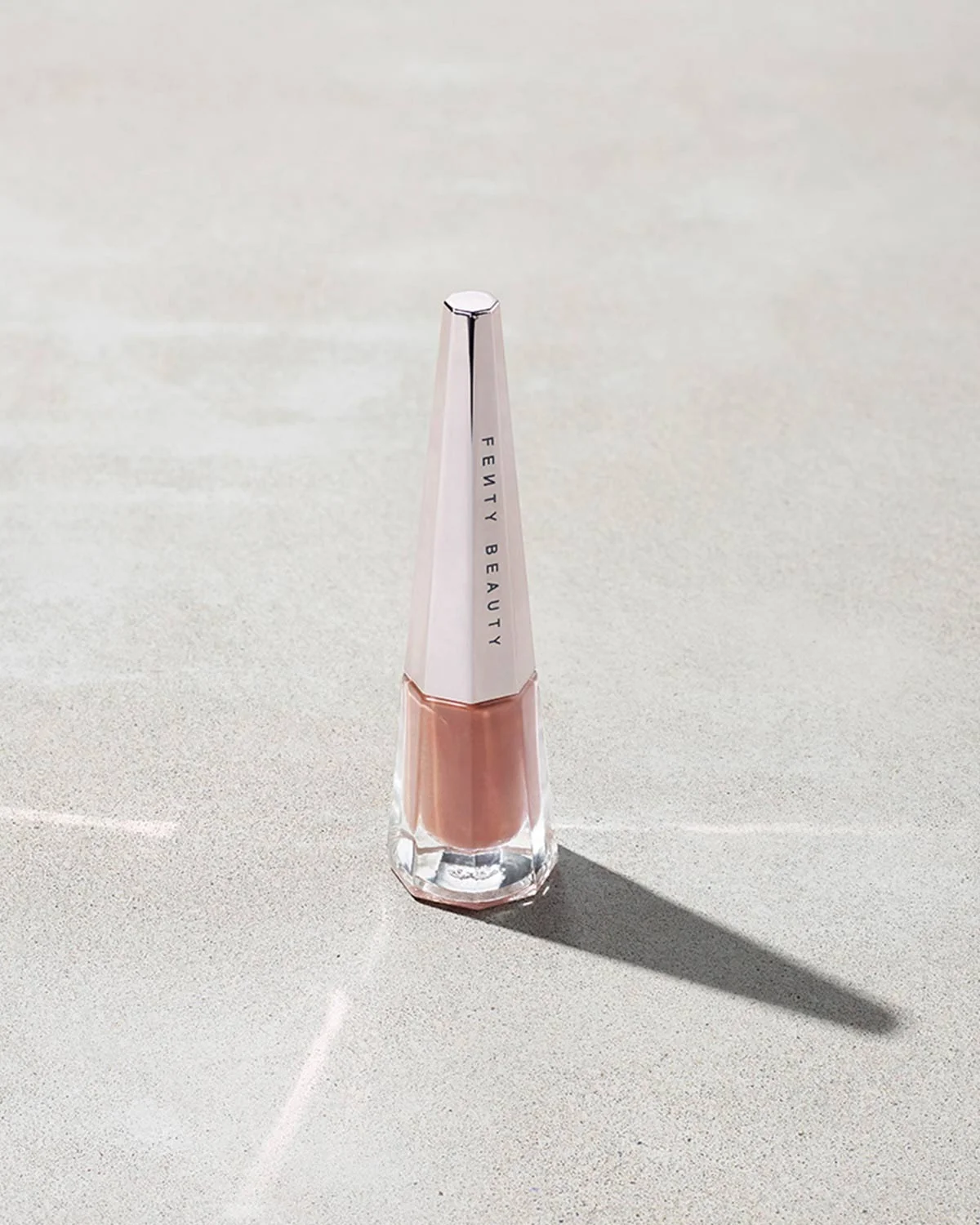 Stunna Lip Paint Longwear Fluid Lip Color Fenty Beauty — detalhe 3