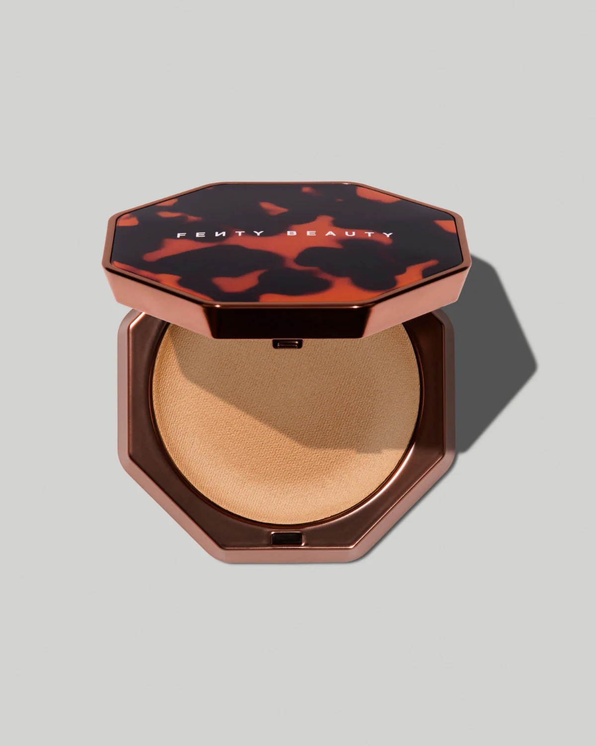 Sun Stalk’r Soufflé Pressed Mousse Cream Bronzer Fenty Beauty — detalhe 4