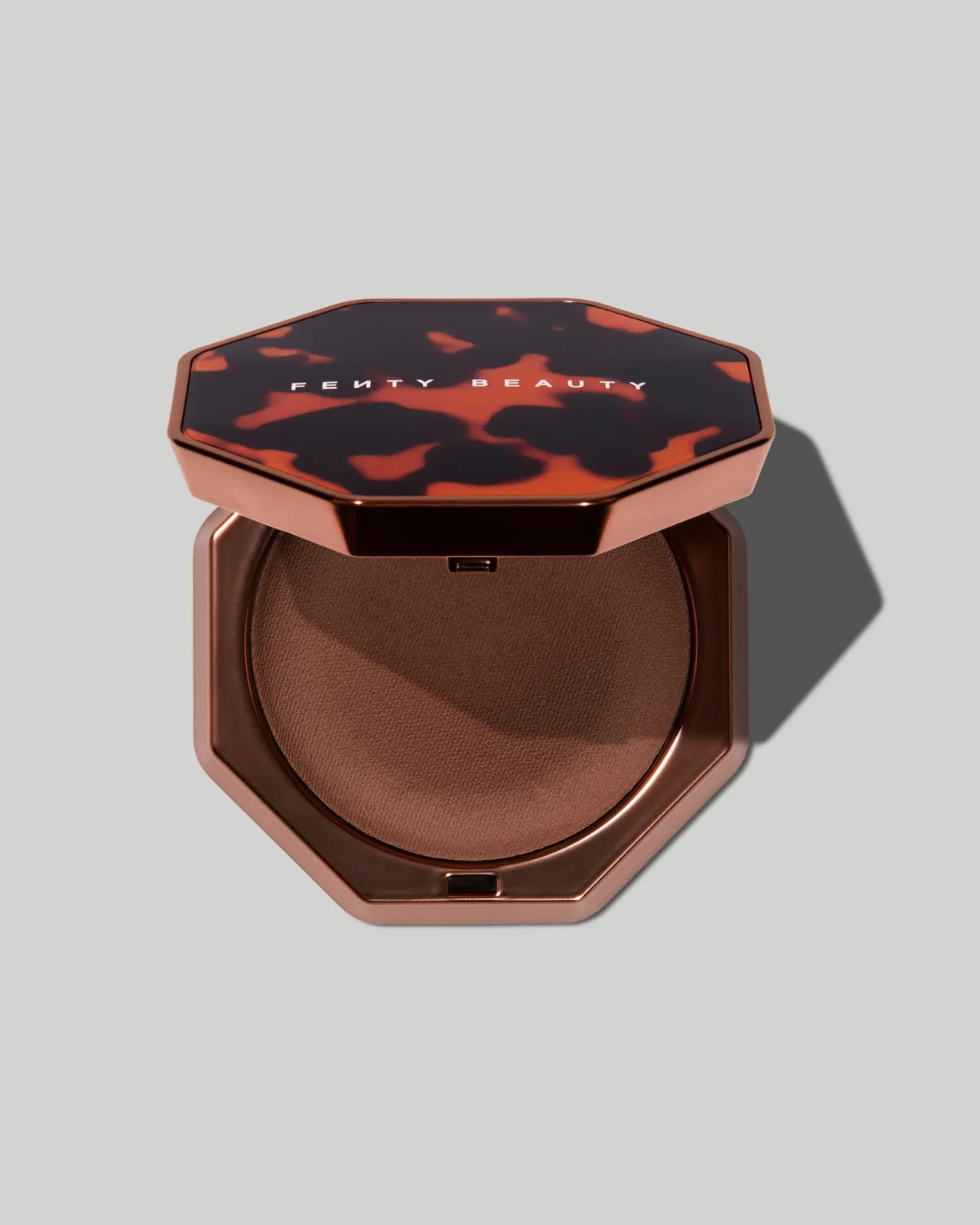 Sun Stalk’r Soufflé Pressed Mousse Cream Bronzer Fenty Beauty — textura e acabamento