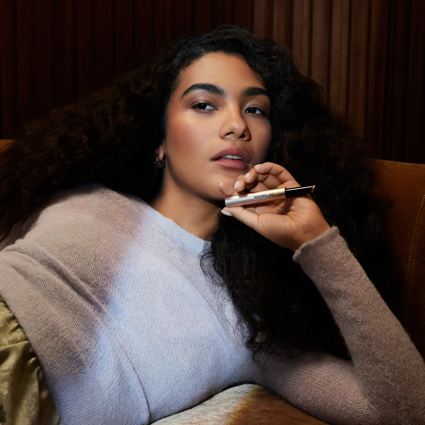 The Olivia Dean Lip Edit Hourglass — detalhe 4