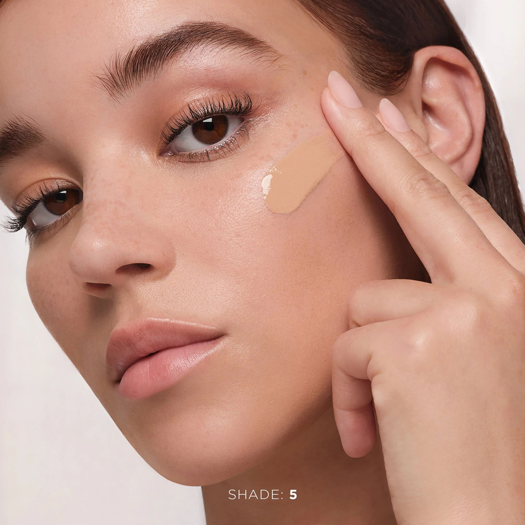 Veil Hydrating Skin Tint Hourglass — detalhe 4