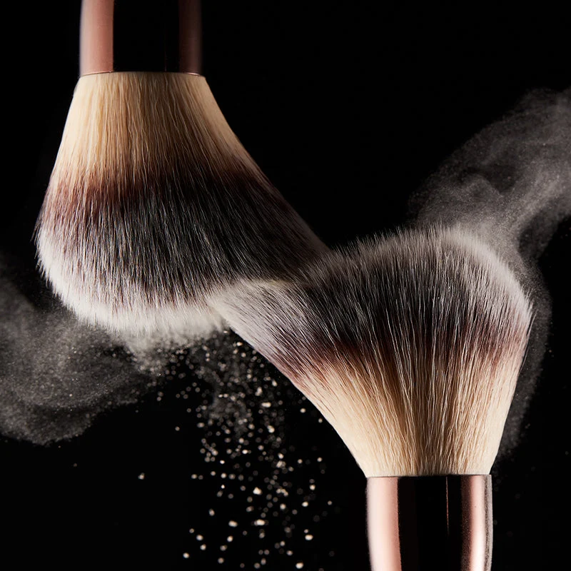 Veil™ Powder Brush Hourglass — detalhe 3